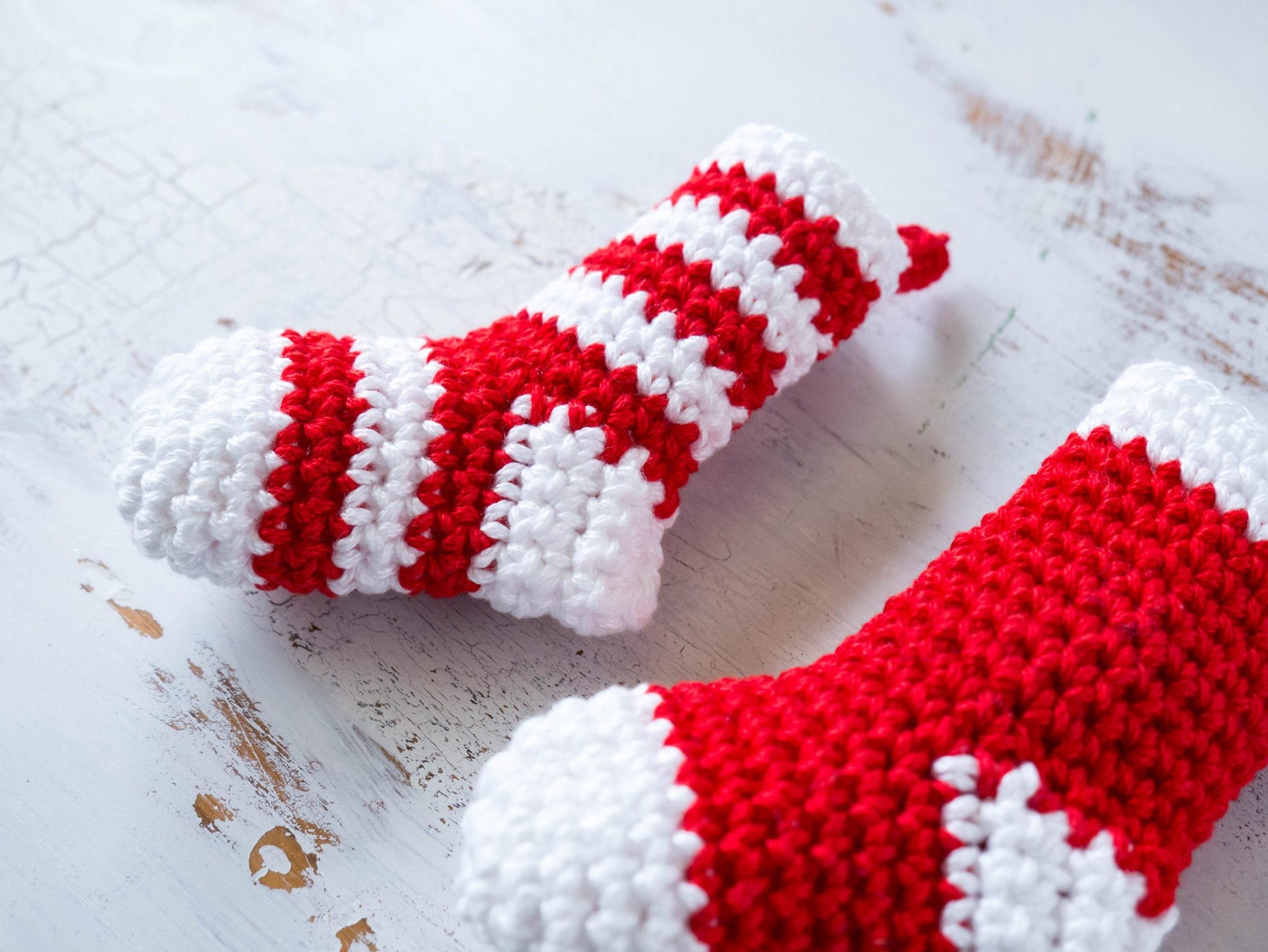 Crochet Mini Stockings Christmas Ornament • Sewrella | Mini stockings