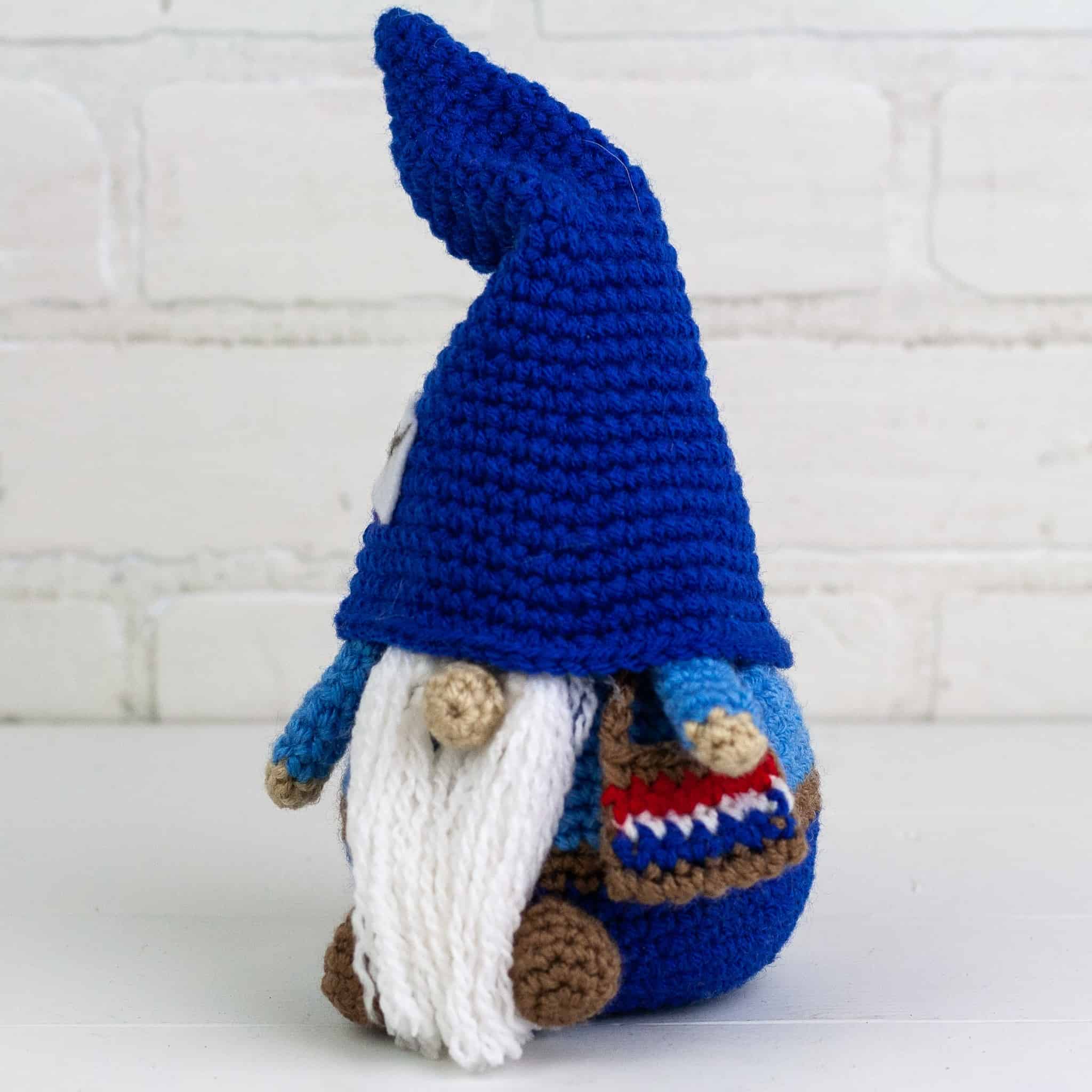 How to Crochet: Wedding Gnomes Free Pattern - Winding Road Crochet