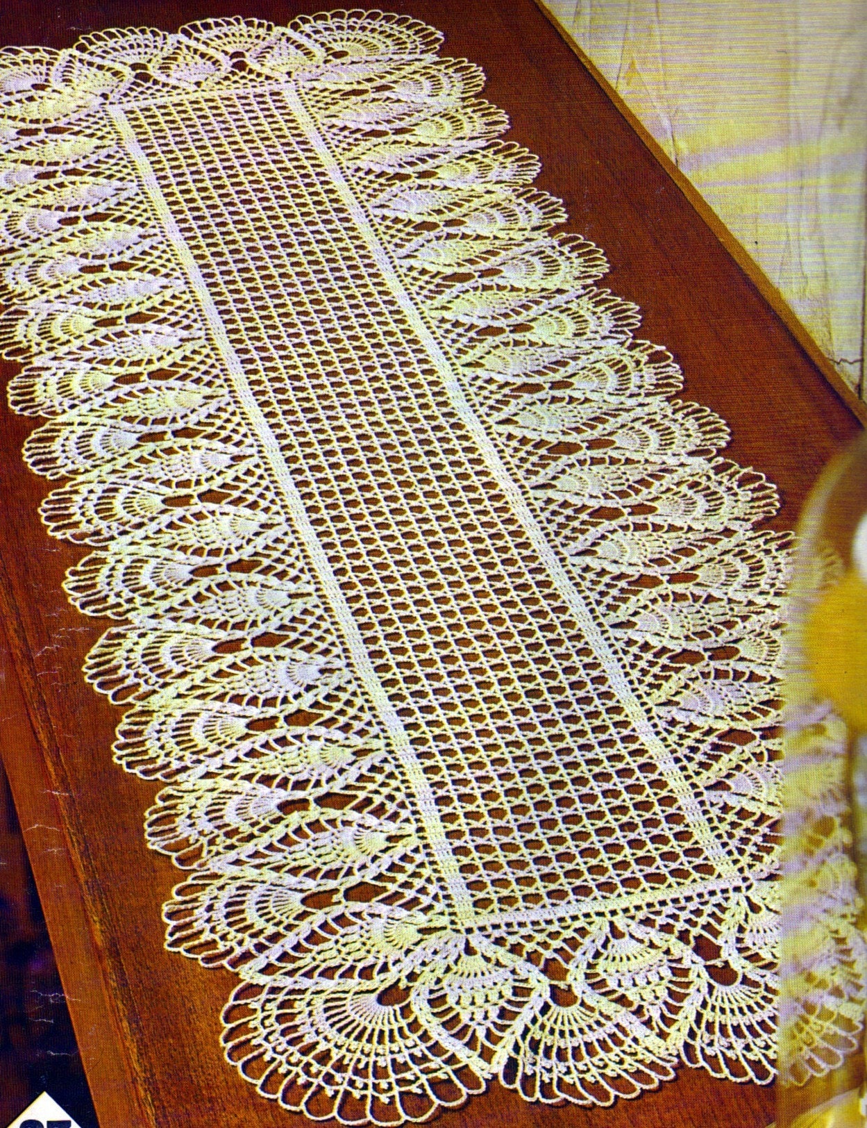 Crocheted rectangular table runner