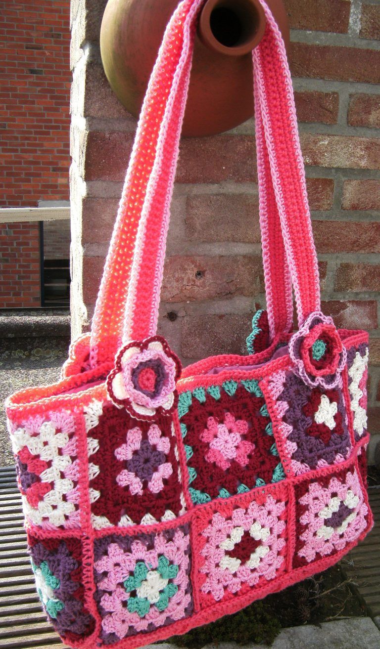 Awesome Granny Square Crochet Bag Pattern Ideas - Evelyn's World! My