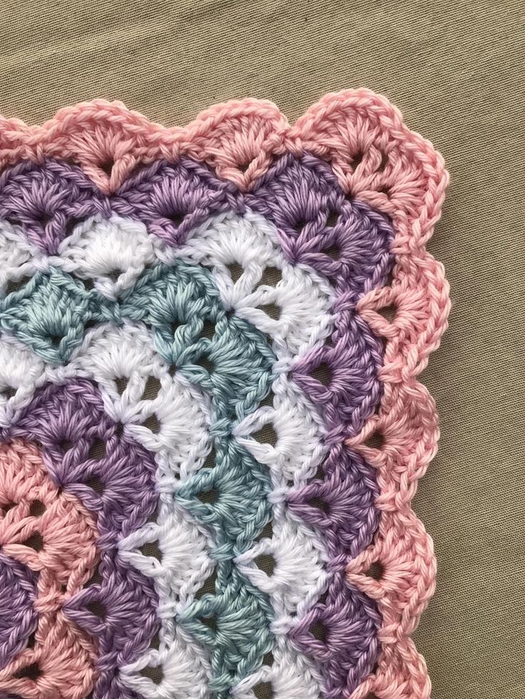 Crochet Granny Square Motif Pattern | Crochet square patterns, Crochet