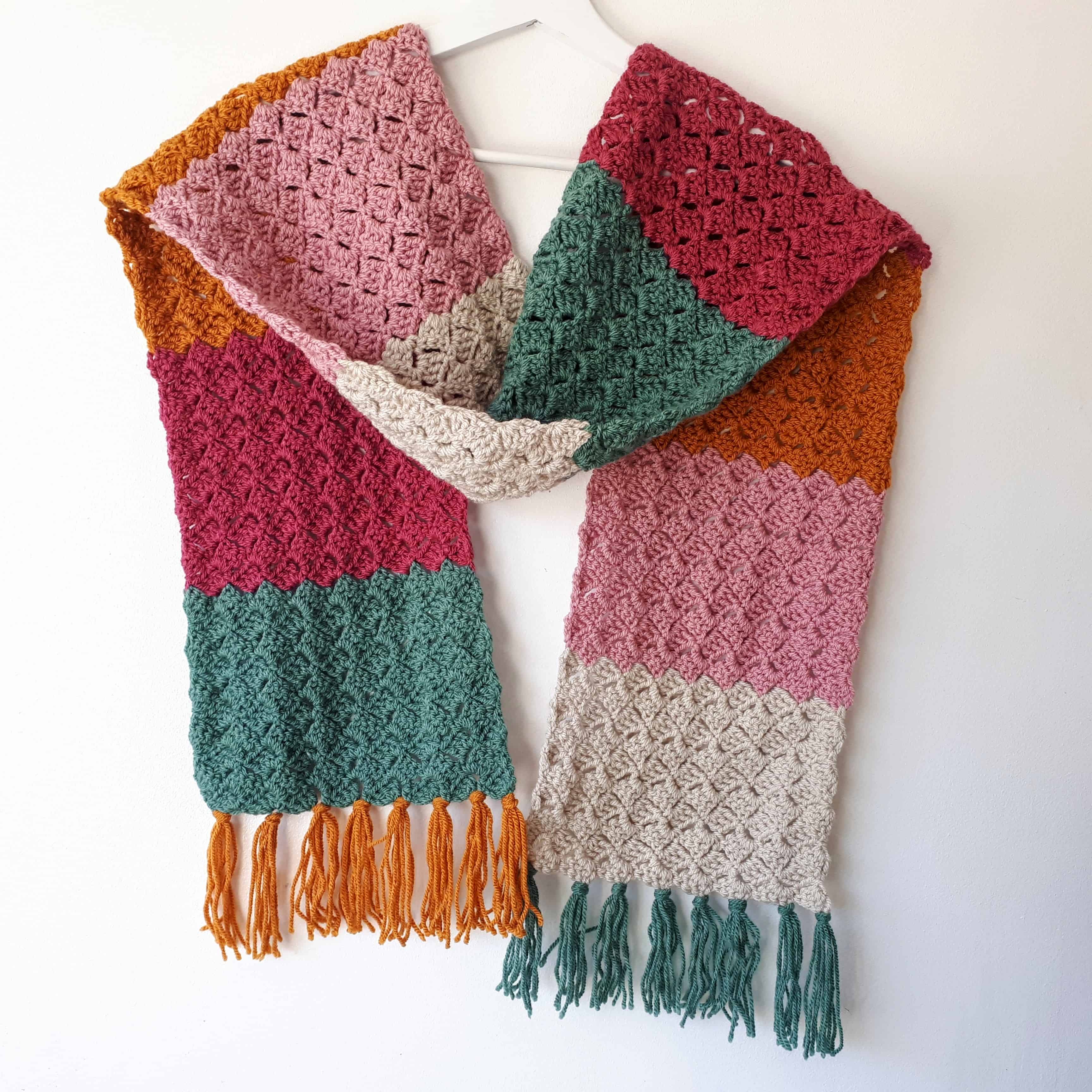 Crochet Color-Block Scarf - Easy Free Pattern - Annie Design Crochet